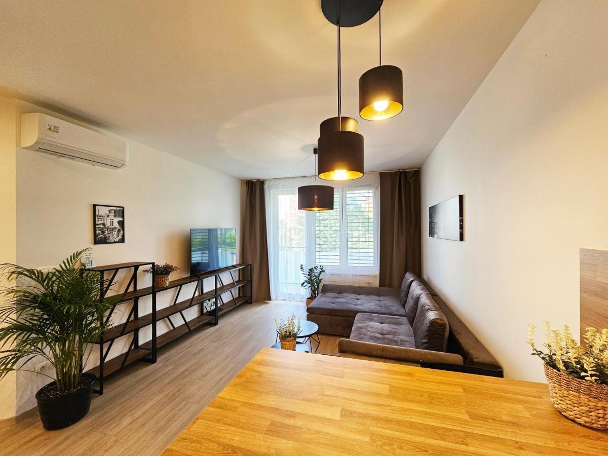 2 Room Apartment, New Building, Bosakova Street, 28 Братислава Екстериор снимка